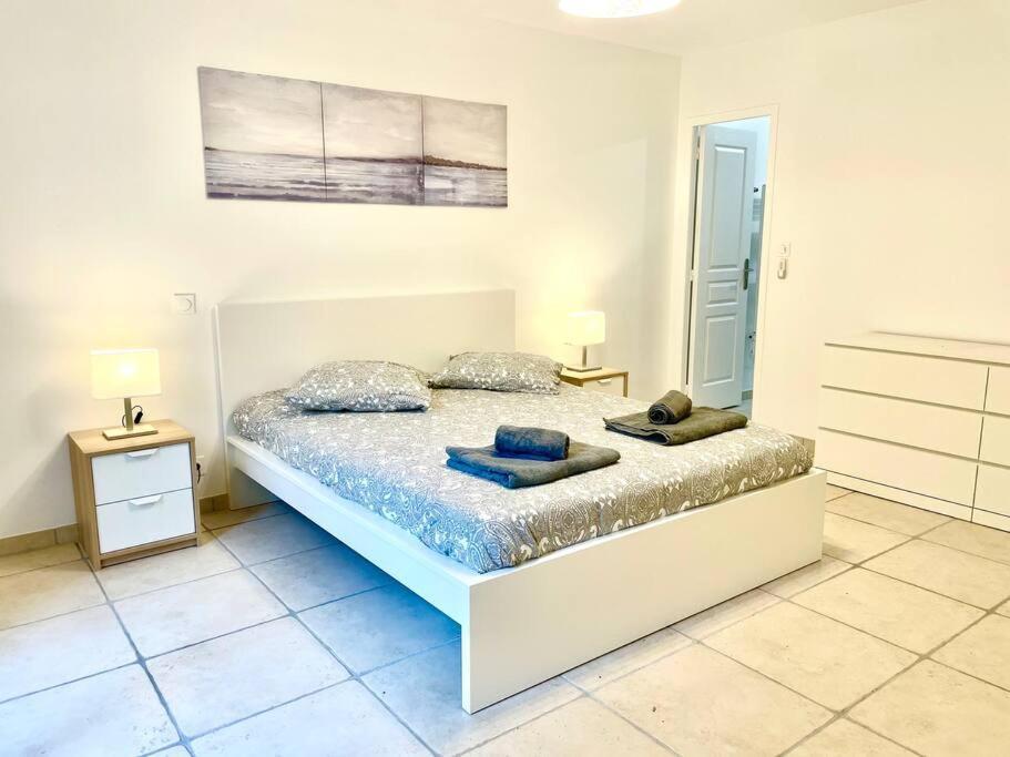 Charmante Villa Pour 10 Personnes Saint-Augustin  Exterior foto